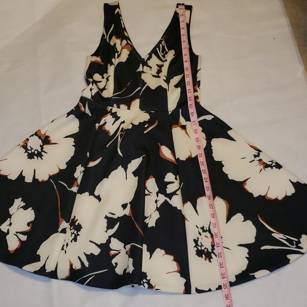 Anthropologie Maeve Floral Fit & Flare Summer Dress Size 4 - Picture 8 of 14